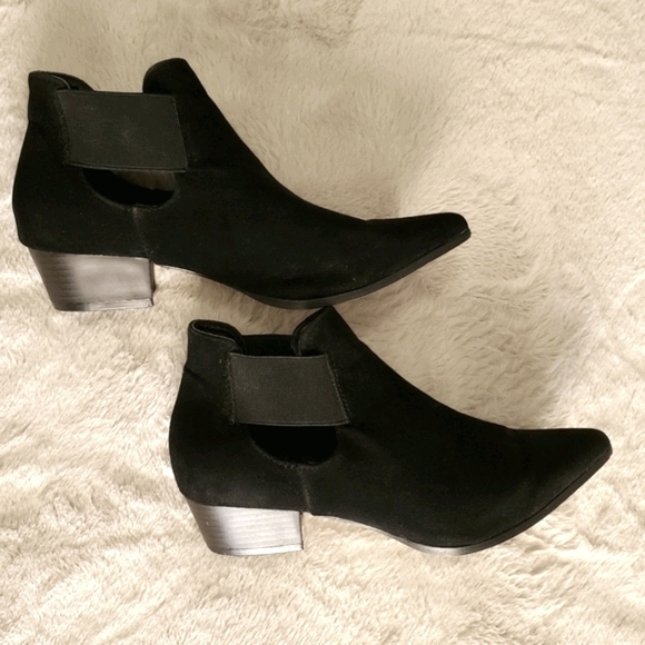 Black ankle boots - Picture 2 of 4